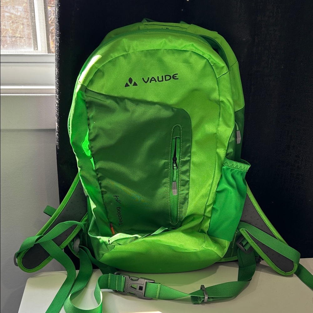 VAUDE Small Lime Green Women's Backpack